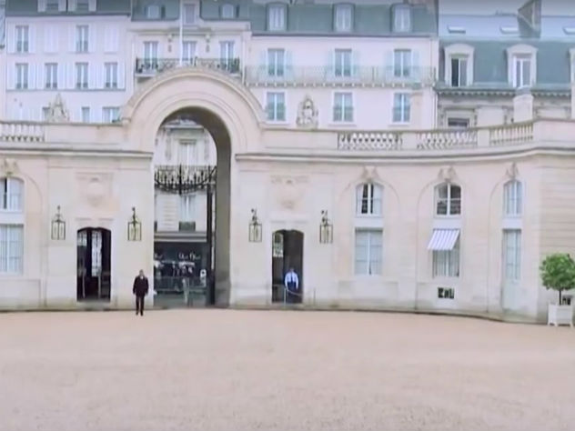 Для президентов Франции неизменным местом работы остается Елисейский дворец. Фото: скриншот видео