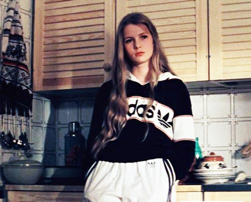 Анастасии Немоляевой было 16 лет, когда она снималась в «Курьере». Кадр из фильма