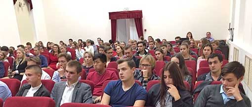Студенты Ставропольского филиала РАНХиГС провели викторину по праву для школьников г. Новоалександровска