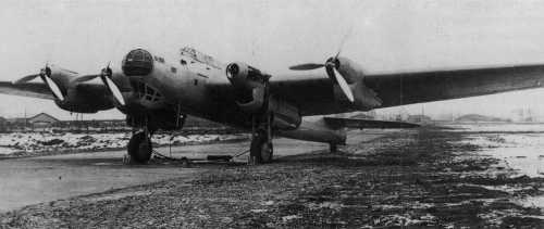 Тяжелый бомбардировщик АНТ-42, он же Пе-8, немало поработал на фронтах Второй мировой