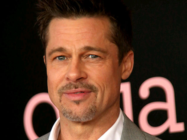 Брэд Питт встретился с детьми