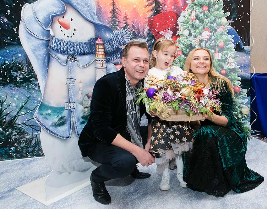 Владимир Левкин с семьей