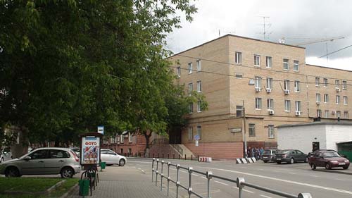 СИЗО «Матросская тишина» находится на одноименной улице в районе Сокольники, но прохожим его не видно. wikimedia