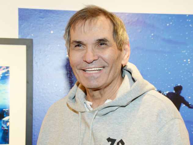 Бари Алибасов