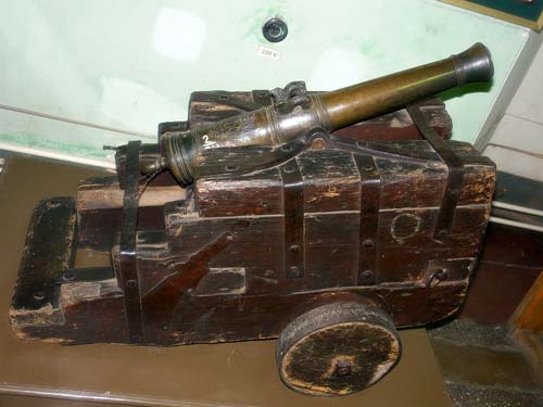 Пушка 34 мм времен Крестьянской войны Пугачева. Фото: Wikimedia.org