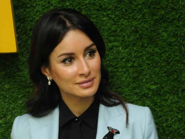 Известная российская телеведущая Тина Канделаки подверглась критике со стороны своих поклонников.