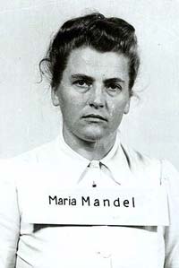 Мария Мандель, по прозвищу «Зверь». Виновна в уничтожении полумиллиона женщин и детей. Фото: wikipedia.org