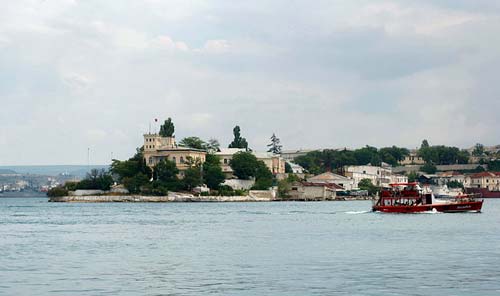 Вид на Севастополь с моря. wikimedia