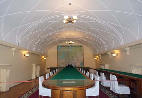 Зал заседаний в бункере Сталина в Самаре. wikimedia