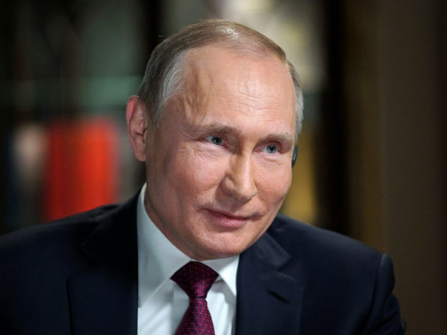 Макрон попытался обосновать Путину удар по Сирии