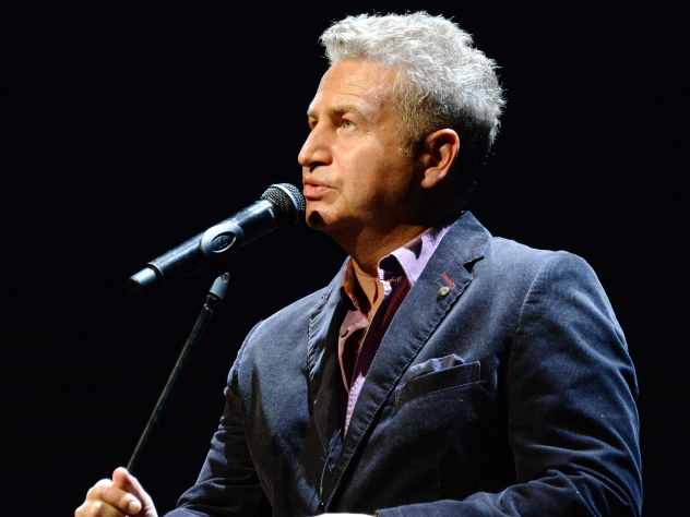 Певец Леонид Агутин поделился в Instagram** фотографией своей дочери Елизаветы в младенчестве.