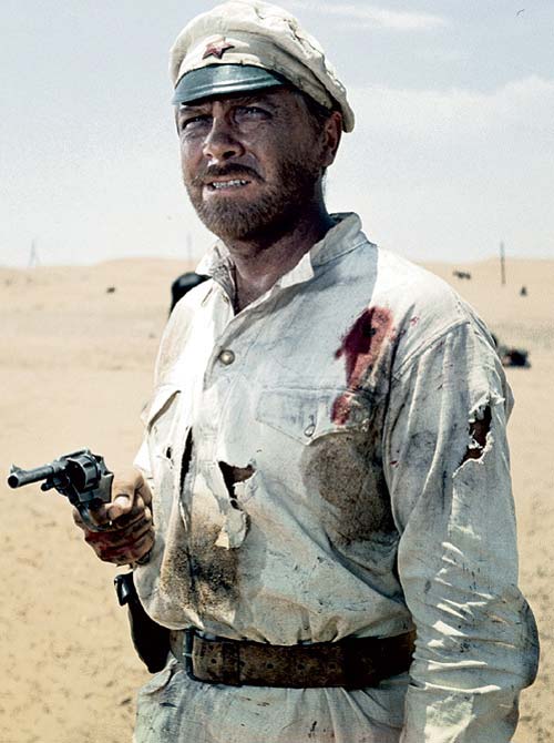 Анатолий Кузнецов в роли Сухова в фильме «Белое солнце пустыни»