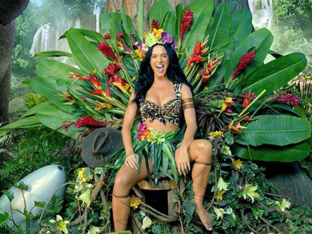 Qizi va onasi porno tomosha