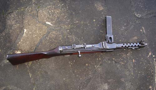 MP-34 с левосторонним расположением магазина. Источник: wikipedia