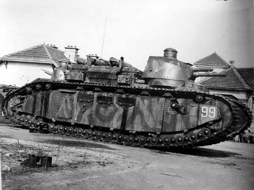 Сверхтяжелый французский танк FCM-2C, так и не добравшийся до военных действий. Фото: wikimedia.org