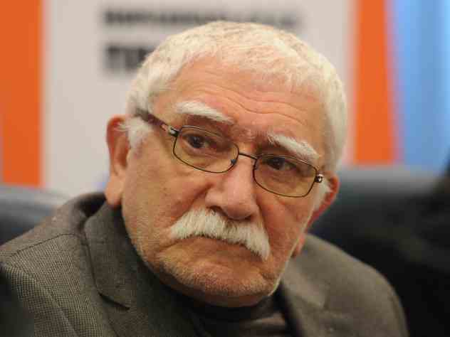 Армен Джигарханян