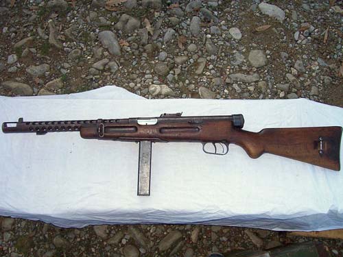 Легенда - Beretta 38. Источник: wikipedia.org