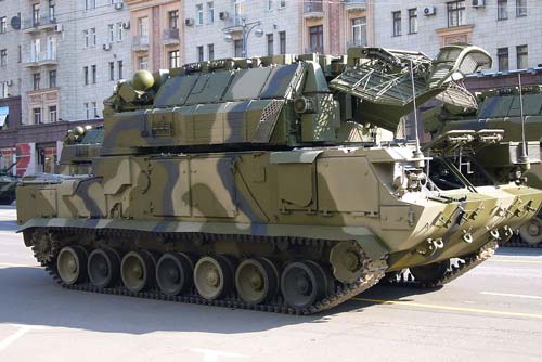 Боевая машина «Тор-М2У» на репетиции Парада Победы в Москве, 2008 г. Источник: wikipedia.org