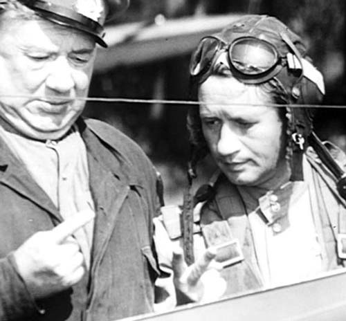  Лучший друг актера Леонид Быков. Кадр из фильма «В бой идут одни «старики»