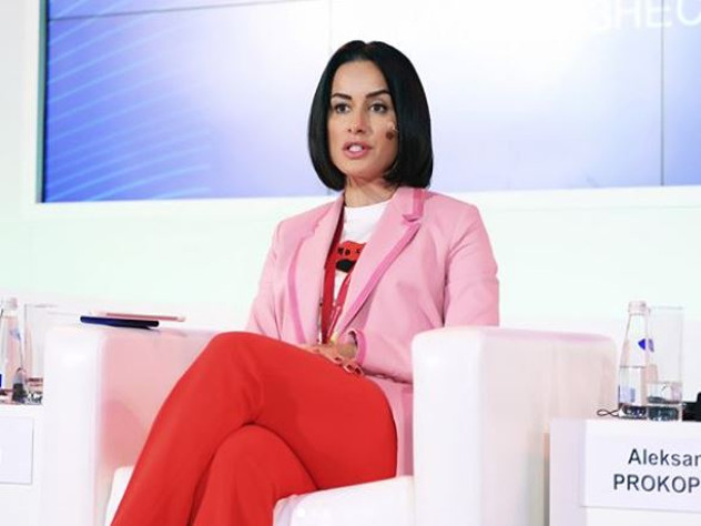 Тина Канделаки