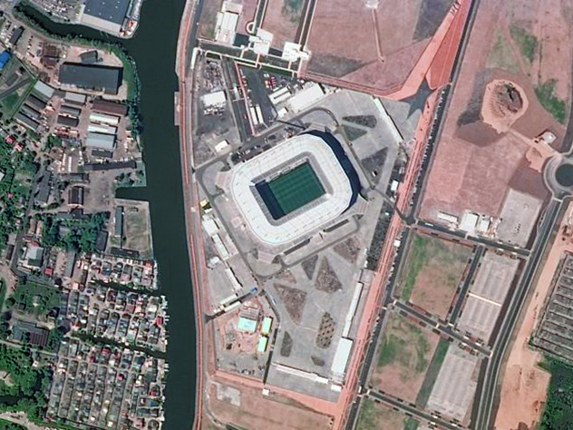 Роскосмоса показал, как выглядят российские стадионы с орбиты