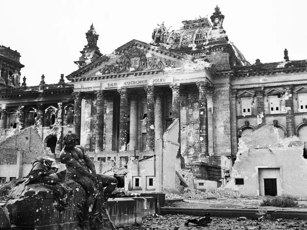 Развалины Рейхстага, 1945 г. Источник: wikimedia.org