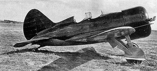 УТИ-4. Та самая капризная модель самолета, при обкатке которой погибли Анатолий Серов и Полина Осипенко. Фото: wikimedia.org
