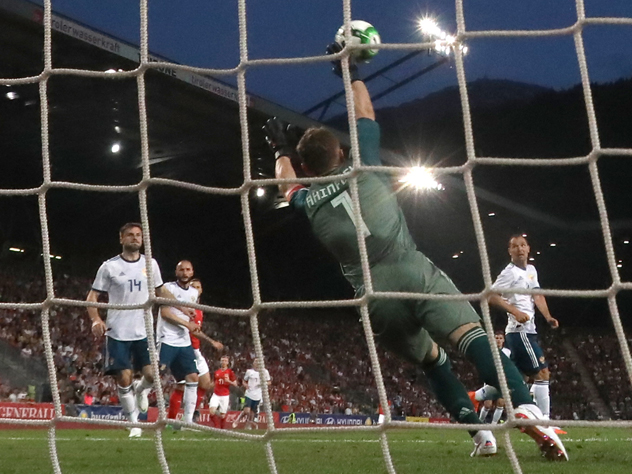 Игорь Акинфеев в матче Австрия-Россия