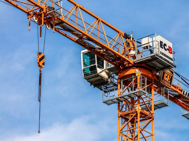 Уфимская компания заплатит машинистке за падение с башенного крана