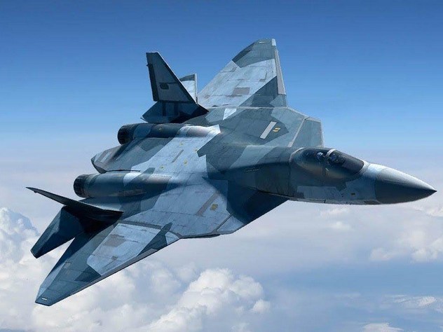 Боевой разворот новейшего истребителя Су-57 сняли с беспилотника