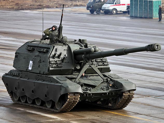 САУ 2С19М2 «Мста-С» на репетиции Парада Победы. 2014 год. Источник: wikipedia.org