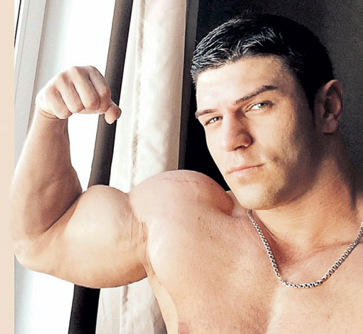 Лидер движения Владислав Поздняков работает фитнес-тренером и хочет перевоспитать славянских девушек