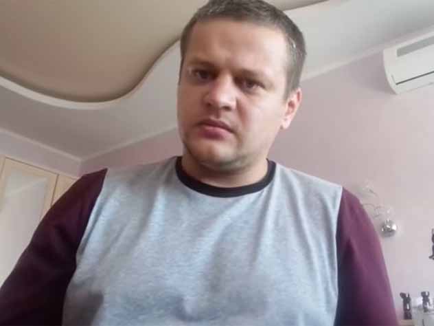 Потерявший в «Зимней вишне» семью Игорь Востриков идет во власть