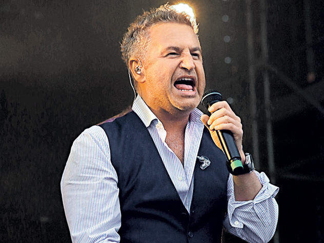 Из-за проспавшей певицы Леониду Агутину пришлось спасать рок-фестиваль