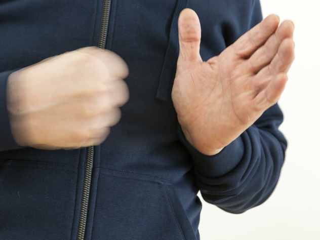 Выходцы из Дагестана избили в Санкт-Петербурге двух геев-французов, которые приехали в Россию на встречи чемпионата мира по футболу.