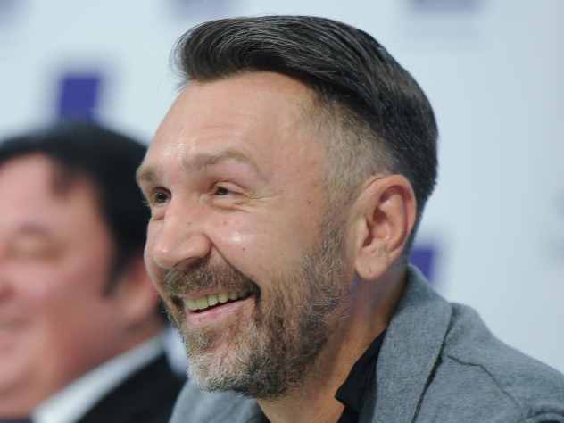 Лидер группы «Ленинград» Сергей Шнуров раскрыл подробности своего расставания с супругой Матильдой.