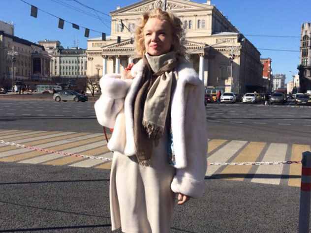 Известная пианистка, экс-супруга актера Армена Джигарханяна Виталина Цымбалюк-Романовская не смогла доказать в суде, что некие преступники получили информацию о ней и передали ее журналистам. Речь шла, в частности, об онкологическом заболевании ее матери, фотографиях и выписке со счетов. Пианистка считала, что ее репутации был нанесен серьезный урон.