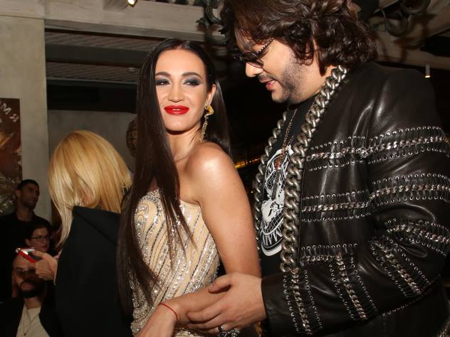 Телеведущая Ольга Бузова