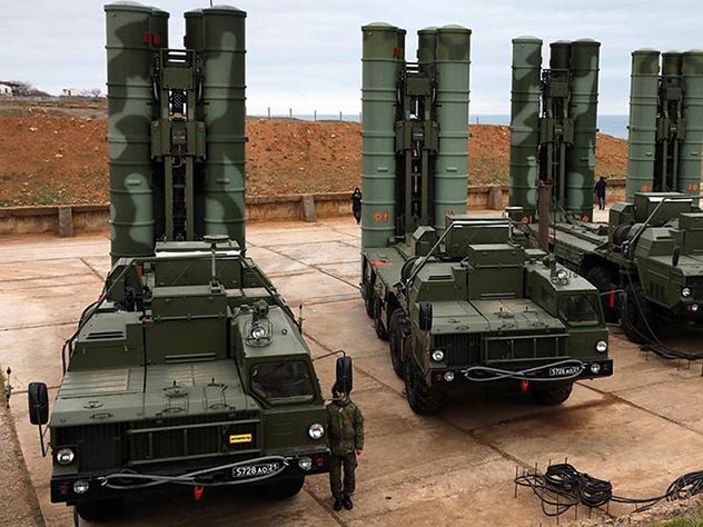 Вашингтон считает, что закупка Анкарой российских С-400 нанесет непоправимый ущерб отношениям США и Турции.