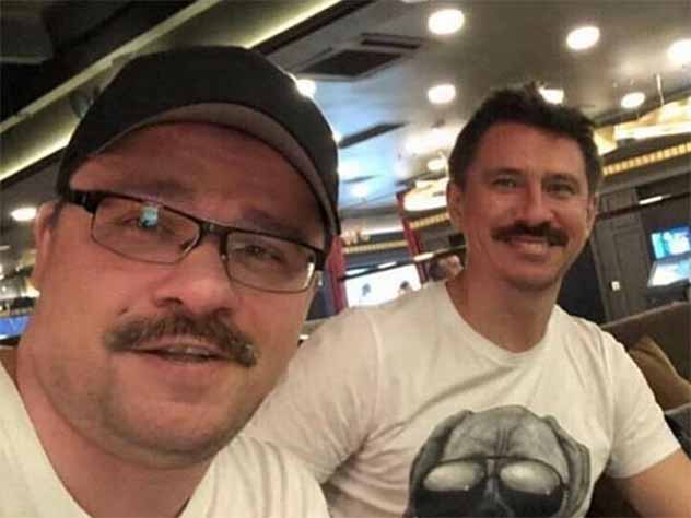 Гарик Харламов и Тимур Батрутдинов болеют за Россию, как и другие звезды