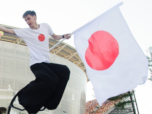 Сборная Японии проиграла команде Польши, но все равно вышла в плей-офф чемпионата мира по футболу