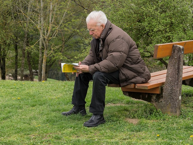 Депутаты из фракции «Единая Россия» проведут переговоры с представителями социального блока правительства РФ на тему повышения пенсионного возраста. Встреча запланирована 22 июня.