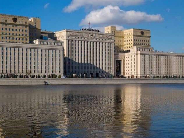 Минобороны вернуло бесплатный проезд абитуриентам военных училищ