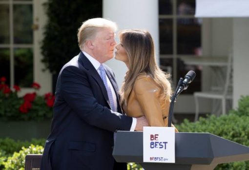 Президент США Дональд Трамп с супругой Меланией Трамп