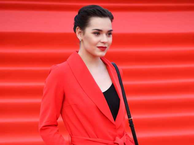 Олимпийская чемпионка Сочи по фигурному катанию Аделина Сотникова рассказала на своей страничке в Instagram** о том, что начинает смотреть на мир другими глазами.