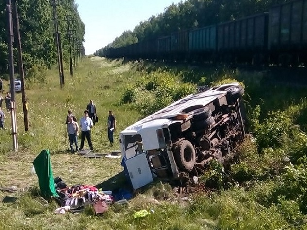 Cтолкновение на переезде в Орловской области унесло жизнь 4 человек