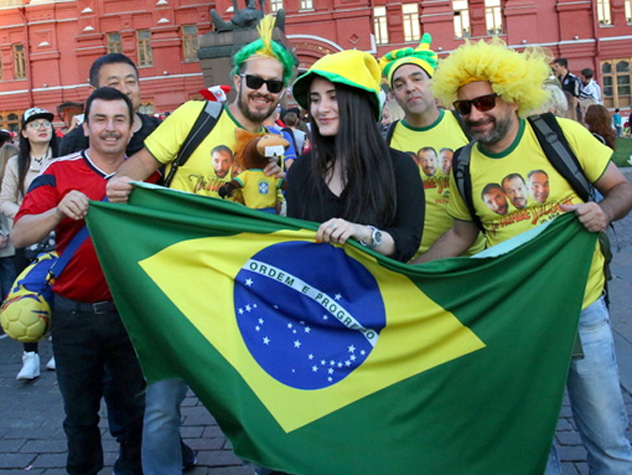 Более 100 тысяч иностранных болельщиков посетили Сочи в дни ЧМ