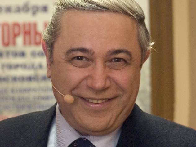 Юморист Евгений Петросян