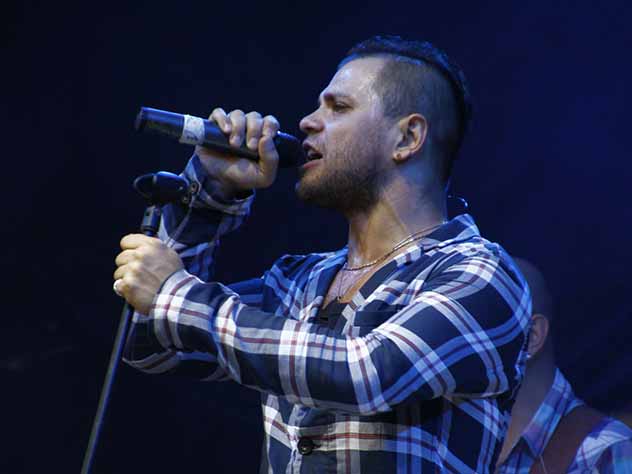 Роман Пашков, солист группы "Градусы", попал в серьезную аварию