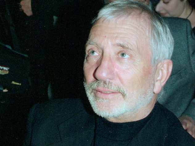 Известный сценарист, драматург и писатель Виктор Мережко рассказал подробности своего знакомства со Станиславом Говорухиным.
